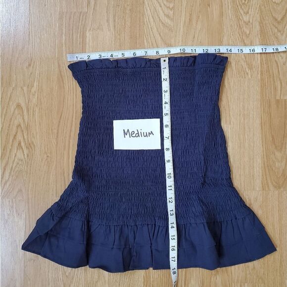 NEW! 4SI3NNA Lea Smocked Peplum Mini Skirt in Navy - Picture 15 of 16